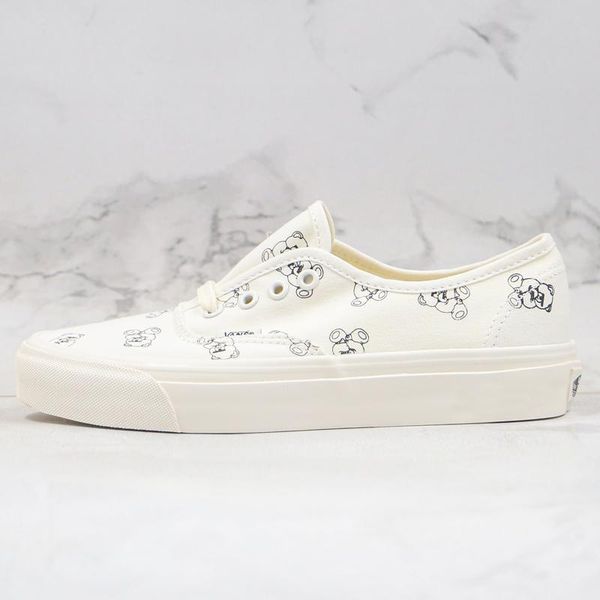 new x undercover old skool men women canvas shoes casual shoes blindfolded bear u-bear black white printed sneakers low cut sports trainers
new x undercover old skool men women canvas shoes casual shoes blindfolded bear u-bear black white printed sneakers low cut sports trainers