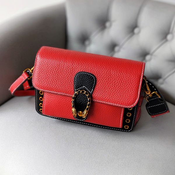 new bags women's leather flap bag shoulder slung fashion dragon buckle matching leather handbags for women ladies bags
new bags women's leather flap bag shoulder slung fashion dragon buckle matching leather handbags for women ladies bags