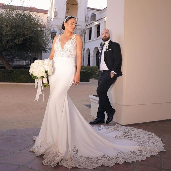 modest mermaid wedding dresses backless lace v neck appliqued sweep train wedding dress bridal gowns robe de mariée vestidos de noiva, White
modest mermaid wedding dresses backless lace v neck appliqued sweep train wedding dress bridal gowns robe de mariée vestidos de noiva, White