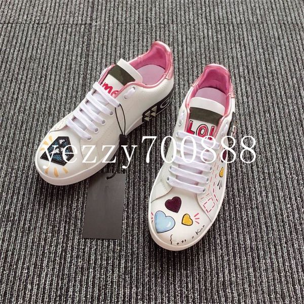 новая кожа flats дизайнер кроссовки женщины классический casual luxury franch марка обуви очень walking runnig прочные chaussures fdzhlzj, Black
новая кожа flats дизайнер кроссовки женщины классический casual luxury franch марка обуви очень walking runnig прочные chaussures fdzhlzj, Black