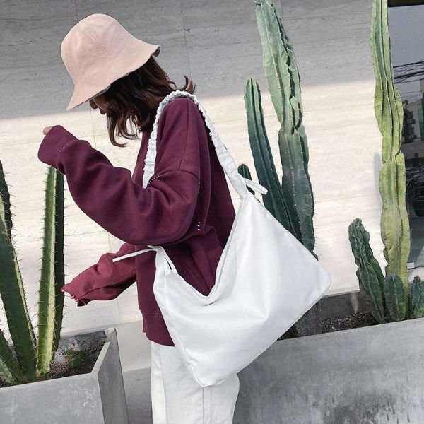 casual women solid color nylon handbag ladies street shoulder messenger bag large pleated shoulder strap crossbody bags
casual women solid color nylon handbag ladies street shoulder messenger bag large pleated shoulder strap crossbody bags