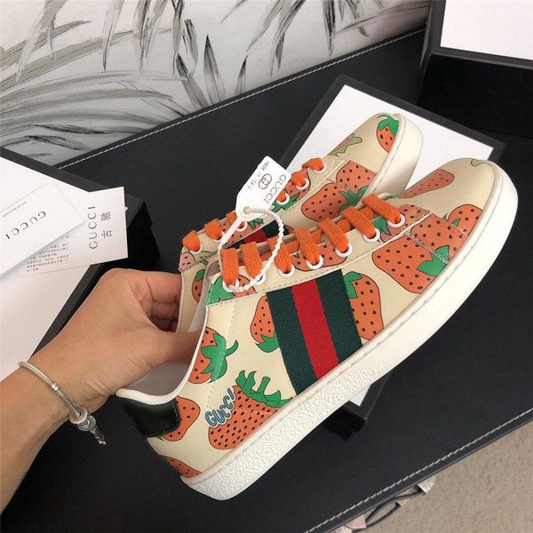 21ss 2020 new classics skateboarding shoes men luxury brands sneakers soft breathable lace up green sport shoes for men canvas flats madal, Black
21ss 2020 new classics skateboarding shoes men luxury brands sneakers soft breathable lace up green sport shoes for men canvas flats madal, Black