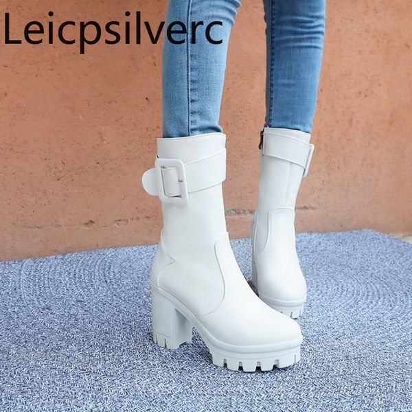 women's boots autumn and winter new fashion round head zipper belt buckle high heel middle tube women's shoes plus size 34-43, Black
women's boots autumn and winter new fashion round head zipper belt buckle high heel middle tube women's shoes plus size 34-43, Black