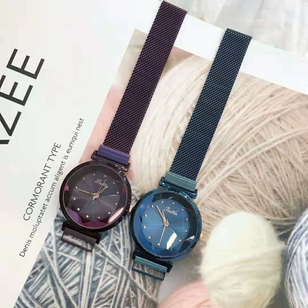 2019stylish creative and a beautiful starry sky watch the delicate heart surface is full of mystery and the diamondcut glass is like a g, Slivery;brown
2019stylish creative and a beautiful starry sky watch the delicate heart surface is full of mystery and the diamondcut glass is like a g, Slivery;brown