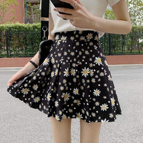 2 color new summer harajuku kawaii women skirts mini preppy style skirts cute small daisy floral pleated skirt mujer saias, Black
2 color new summer harajuku kawaii women skirts mini preppy style skirts cute small daisy floral pleated skirt mujer saias, Black