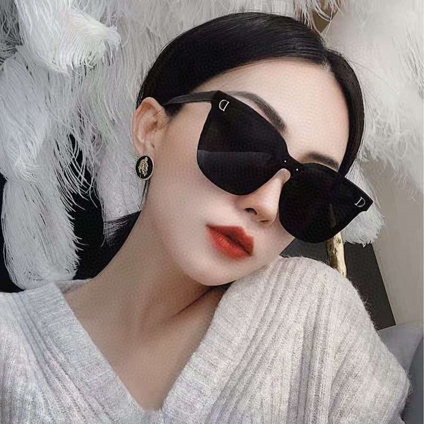 d letter womens designer sunglasses woman summer goggle sunglasses uv400 031801 highly quality with box, White;black
d letter womens designer sunglasses woman summer goggle sunglasses uv400 031801 highly quality with box, White;black