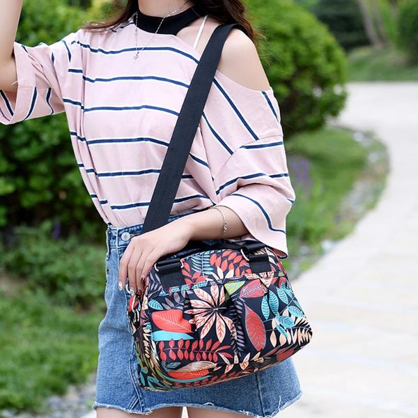 new women bags leopard print nylon coin purse shoulder messenger casual nylon crossbody bags for women 2020 sac main femme
new women bags leopard print nylon coin purse shoulder messenger casual nylon crossbody bags for women 2020 sac main femme