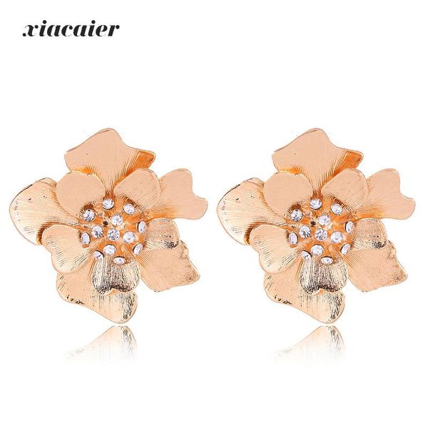 xiacaier candy color stud earrings for women brincos crystal flower earings fashion jewelry colorful statement earing, Golden;silver
xiacaier candy color stud earrings for women brincos crystal flower earings fashion jewelry colorful statement earing, Golden;silver
