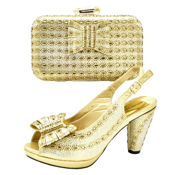 italian shoes and bag in gold color 2019 fashion shoes matching bag set for aso ebi sb8437-5, Black
italian shoes and bag in gold color 2019 fashion shoes matching bag set for aso ebi sb8437-5, Black