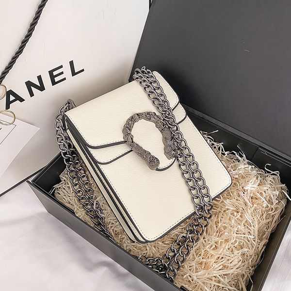 2020 hot new high quality chain shoulder fashion bag casual fashion bag decoration single shoulder handbag xiaoxiang/7
2020 hot new high quality chain shoulder fashion bag casual fashion bag decoration single shoulder handbag xiaoxiang/7