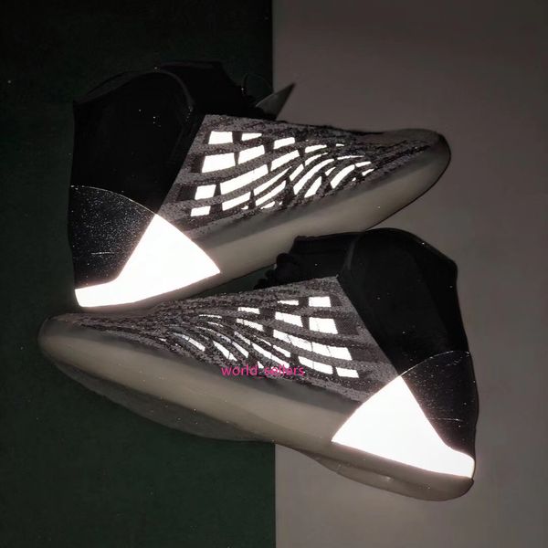2020 new arrival quantum mens basketball shoes triple black 3m reflective kanye west men women sport designer trainers sneakers eur 36-47
2020 new arrival quantum mens basketball shoes triple black 3m reflective kanye west men women sport designer trainers sneakers eur 36-47