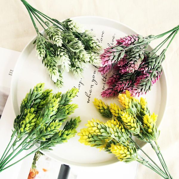 26cm plastic pine cone artificial flowers fake plants pineapple pinecone romantic wedding decoration faux foliage home decor
26cm plastic pine cone artificial flowers fake plants pineapple pinecone romantic wedding decoration faux foliage home decor