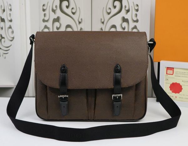 fashion men briefcases bags fashion style real leather crossbody shoulder bag for man 3 colors 33.0 x 28.0 x 8.0 cm
fashion men briefcases bags fashion style real leather crossbody shoulder bag for man 3 colors 33.0 x 28.0 x 8.0 cm