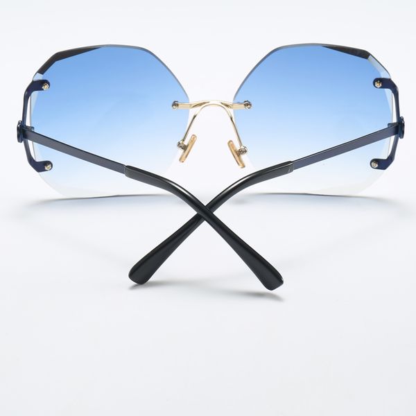 wholesale square ladies sunglasses women frameless 2019 summer style green blue sun glasses rimless gradient11, White;black
wholesale square ladies sunglasses women frameless 2019 summer style green blue sun glasses rimless gradient11, White;black