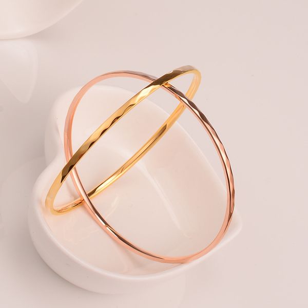 c22 европейский и американский стиль модный круг утвержден цветок браслет темперамент браслет титана стали гальваническим розового золота бр, White
c22 европейский и американский стиль модный круг утвержден цветок браслет темперамент браслет титана стали гальваническим розового золота бр, White