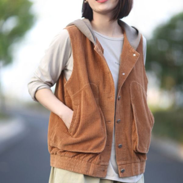 mevgo2019 autumn solid sleeveless hooded woman corduroy vest winter warm thick patchwork casual vintage vest hd2283, Black;white
mevgo2019 autumn solid sleeveless hooded woman corduroy vest winter warm thick patchwork casual vintage vest hd2283, Black;white