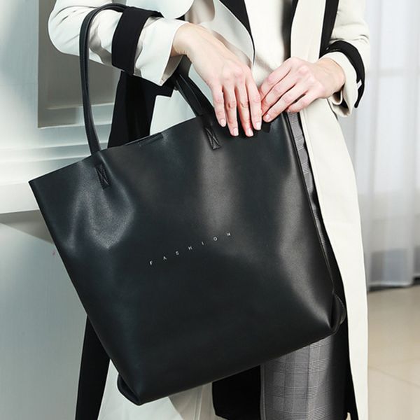 ladies leather bucket bag luxury handbag designer brand large capacity shopping travel shoulder messenger bag
ladies leather bucket bag luxury handbag designer brand large capacity shopping travel shoulder messenger bag