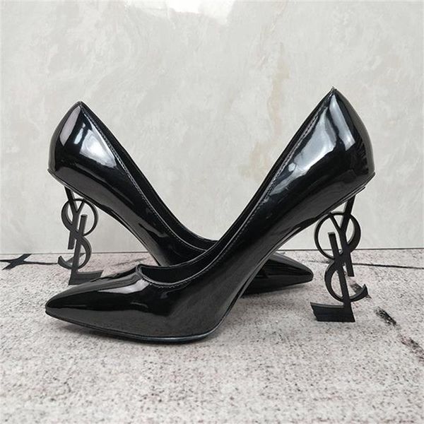 women designer sandals high heels pointed toe leather bride wedding evening prom party dress shoes for ladies black pumps in stock 
women designer sandals high heels pointed toe leather bride wedding evening prom party dress shoes for ladies black pumps in stock