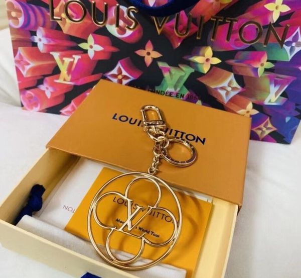 luxury keychain m68000 cirle fashion car keychains stainless steel designer keychain for gifts with box 49, Silver
luxury keychain m68000 cirle fashion car keychains stainless steel designer keychain for gifts with box 49, Silver