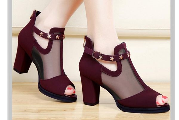 2019 women's sandals in summer with new style high heel coarse heel waterproof table @9100, Black
2019 women's sandals in summer with new style high heel coarse heel waterproof table @9100, Black