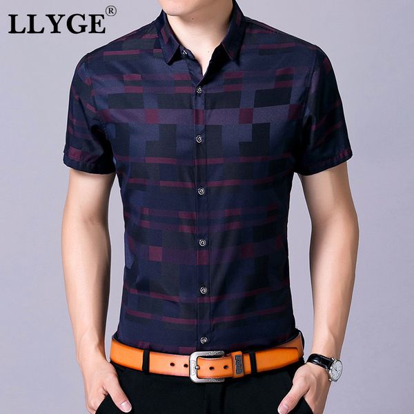 men's cotton thin plaid slim fit dress shirts turn-down collar short sleeve smart casual shirt 2019 summer male business wear, White;black
men's cotton thin plaid slim fit dress shirts turn-down collar short sleeve smart casual shirt 2019 summer male business wear, White;black