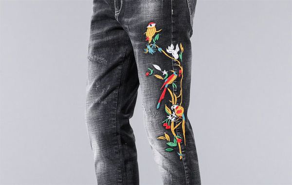 2020 jeans mens brand designer men denim jeans embroidery pants fashion clothes luxury man holes trousers us size 28-40, Blue
2020 jeans mens brand designer men denim jeans embroidery pants fashion clothes luxury man holes trousers us size 28-40, Blue