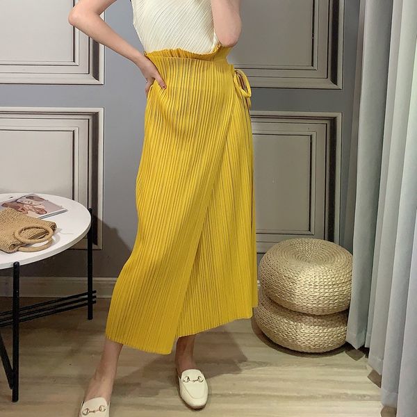 pleated solid skirt summer wear for women 2020 new style high waist plus size asymmetrical a line lace-up design bag hip dresses, Black
pleated solid skirt summer wear for women 2020 new style high waist plus size asymmetrical a line lace-up design bag hip dresses, Black