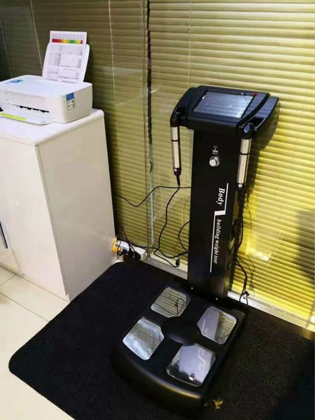 2019 профессиональный спортивный центр анализатор человеческого тела анализатор жировых отложений анализатор состава тела с принтером
2019 профессиональный спортивный центр анализатор человеческого тела анализатор жировых отложений анализатор состава тела с принтером