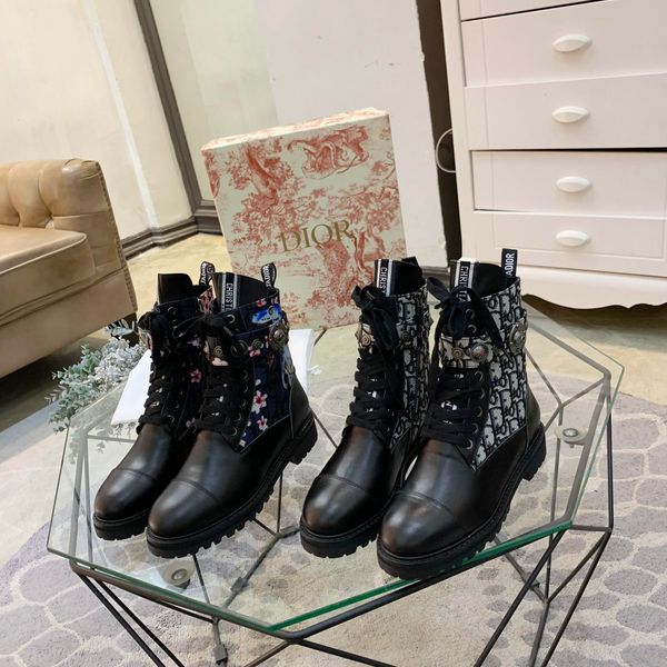 new style luxury women's ankle boots fashion design brand thigh high heel winter women's boots platform unique pattern jrdz, Black
new style luxury women's ankle boots fashion design brand thigh high heel winter women's boots platform unique pattern jrdz, Black