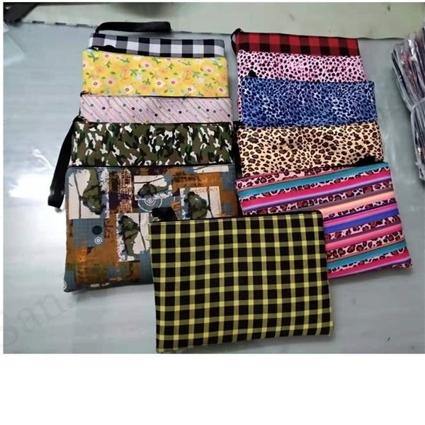 women floral wallets with lanyard purses leopard plaid flowers print coin purse handbags zip totes pu leather patchwork make up pouch d11601, White
women floral wallets with lanyard purses leopard plaid flowers print coin purse handbags zip totes pu leather patchwork make up pouch d11601, White