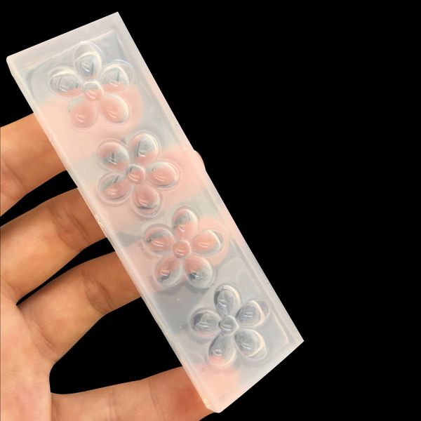 1pcs uv resin jewelry liquid silicone mold flowers resin charms molds for diy intersperse decorate making molds
1pcs uv resin jewelry liquid silicone mold flowers resin charms molds for diy intersperse decorate making molds