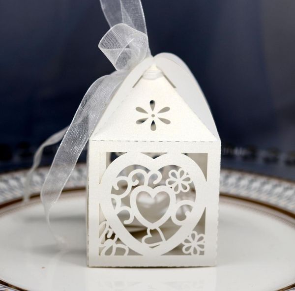 love heart wedding favor boxes hollow out craft paper box for gifts candy sweets chocolate box dragee
love heart wedding favor boxes hollow out craft paper box for gifts candy sweets chocolate box dragee