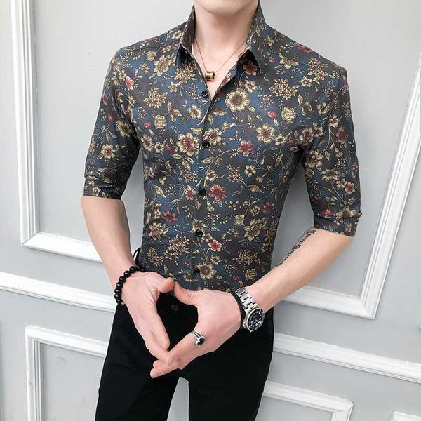 men's casual shirts spring summer men floral fashion 2021 half sleeve slim fit digital print club tuxedo, White;black
men's casual shirts spring summer men floral fashion 2021 half sleeve slim fit digital print club tuxedo, White;black