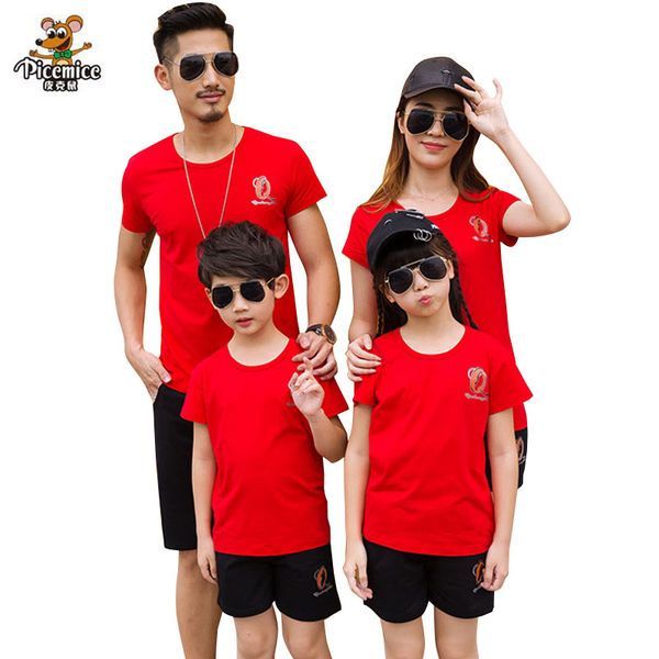 plus size family matching outfits 2020 new summer father boy mother daughter cotton shirts shorts pants set family clothing, Blue
plus size family matching outfits 2020 new summer father boy mother daughter cotton shirts shorts pants set family clothing, Blue