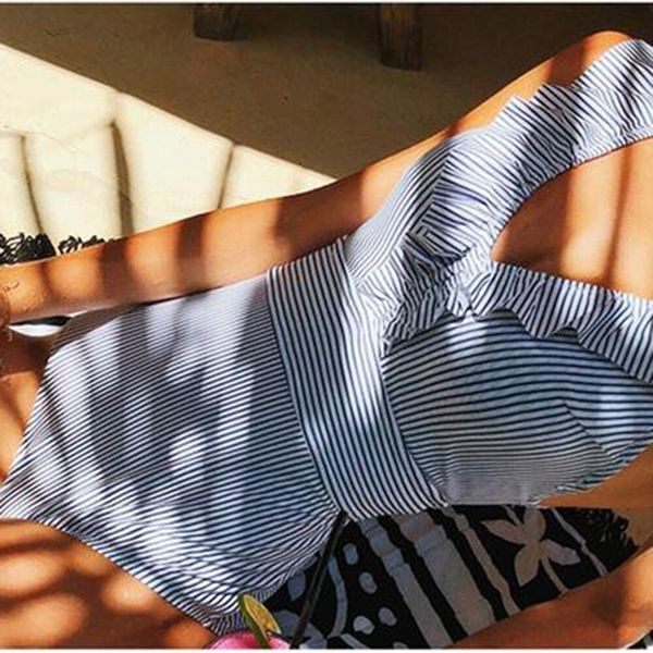 fashion 2019 one piece jumpsuits women v neck striped beach ruffled bodysuits high waist playsuit, Black;white
fashion 2019 one piece jumpsuits women v neck striped beach ruffled bodysuits high waist playsuit, Black;white