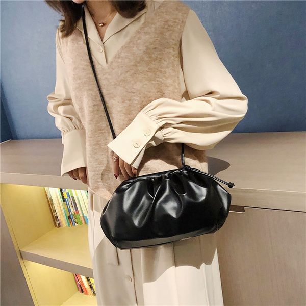 4 color pu leather crossbody bags women lady shoulder messenger bag female handbags elegant clutch fashion soft travel girl bag
4 color pu leather crossbody bags women lady shoulder messenger bag female handbags elegant clutch fashion soft travel girl bag
