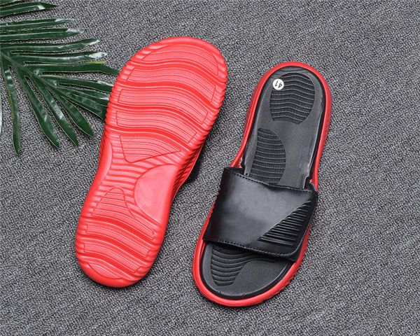 brand men slippers flat mules sandals slippers band flexible outsole flip flops beach causal slipper with box, Black
brand men slippers flat mules sandals slippers band flexible outsole flip flops beach causal slipper with box, Black