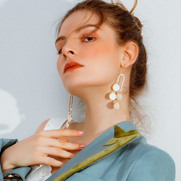 creative long personality golden silver circle pendant earrings female temperament wild geometric earrings women jewelry gift
creative long personality golden silver circle pendant earrings female temperament wild geometric earrings women jewelry gift