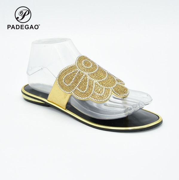 2020 comfortable low heels italian women shoes in gold color nigerian style without evening bag, Black
2020 comfortable low heels italian women shoes in gold color nigerian style without evening bag, Black