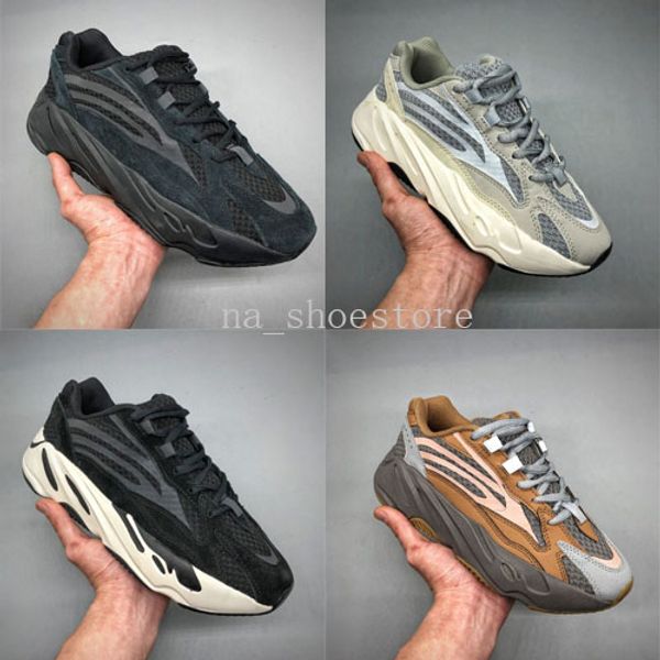 Wave Runner 700 Kanye West Glow in Dark Reflective line Men Shoes Running shoes size 36-46 With bottom and 3M Cool
Wave Runner 700 Kanye West Glow in Dark Reflective line Men Shoes Running shoes size 36-46 With bottom and 3M Cool