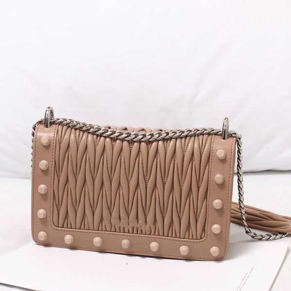 crossbody shoulder bags fashion women rivet chains letter bags real leather stitching long shoulder strap clamshell button
crossbody shoulder bags fashion women rivet chains letter bags real leather stitching long shoulder strap clamshell button