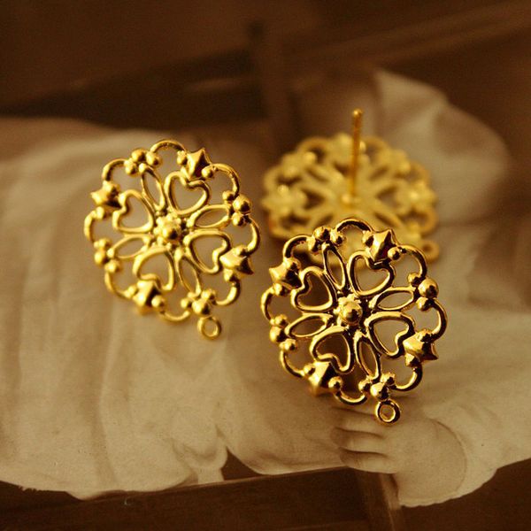 50 pcs gold silver antiqued bronze plated brass filigree lace steel post earring nickel ear-13, Blue;slivery
50 pcs gold silver antiqued bronze plated brass filigree lace steel post earring nickel ear-13, Blue;slivery