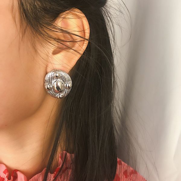 vintage punk stud earrings for women geometric metal earring pendientes mujer irregular female earring boho jewelry accesories, Golden;silver
vintage punk stud earrings for women geometric metal earring pendientes mujer irregular female earring boho jewelry accesories, Golden;silver