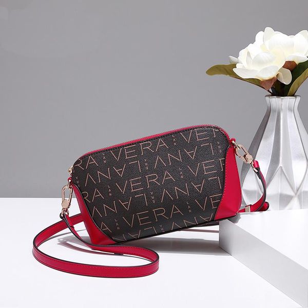 cross-border wholesale 2020 new fashion shoulder bag middle-aged mother bag trend pvc printing crossbody bag l6031-1 
cross-border wholesale 2020 new fashion shoulder bag middle-aged mother bag trend pvc printing crossbody bag l6031-1