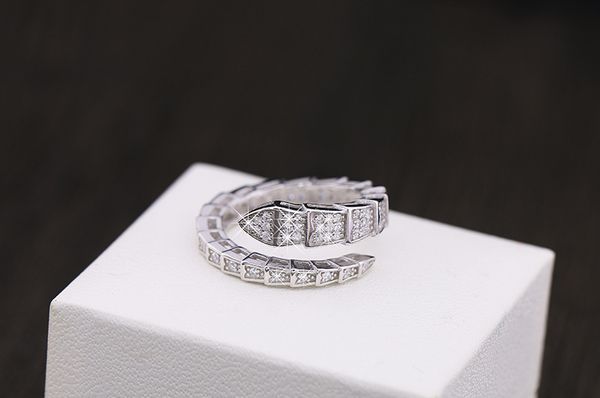 new crystal from swarovskis exquisite lace hollow silver lace index finger wide snake ring for women fashion 925 jewelry rings, Slivery;golden
new crystal from swarovskis exquisite lace hollow silver lace index finger wide snake ring for women fashion 925 jewelry rings, Slivery;golden