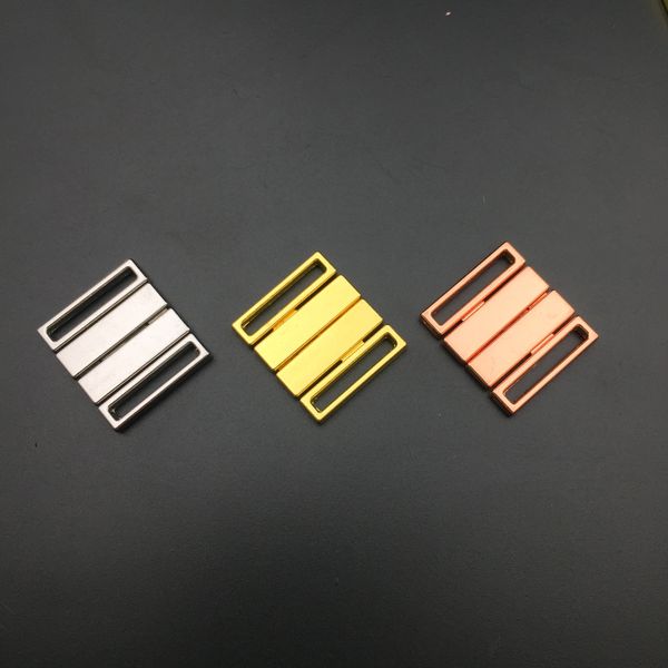 40 sets / lot 15mm alloy gold front closure bra clips bra accessories bikini connector, Black
40 sets / lot 15mm alloy gold front closure bra clips bra accessories bikini connector, Black