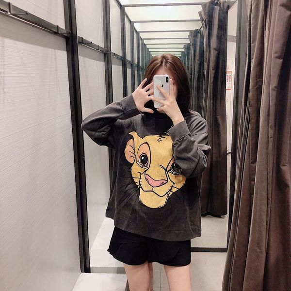 i2u women lion king simba sweatshirt clothing carton hooded print autumn 2019 round neck long sleeve oversize pullover, Black
i2u women lion king simba sweatshirt clothing carton hooded print autumn 2019 round neck long sleeve oversize pullover, Black