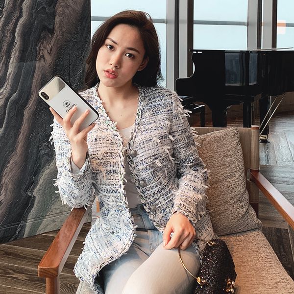 2019 spring fall women fringe tweed weave coats office lady elegant v-neck single breasted jackets y306, Black;brown
2019 spring fall women fringe tweed weave coats office lady elegant v-neck single breasted jackets y306, Black;brown