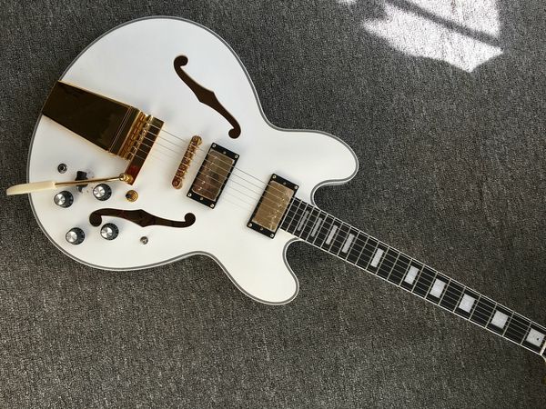 Custom Shop 50 года 335 Урожай белого Semi Hollow Body Jazz электрогитара с тремоло Double F ОТВЕРСТИЕ Блок Pearl Декоративных вставками
Custom Shop 50 года 335 Урожай белого Semi Hollow Body Jazz электрогитара с тремоло Double F ОТВЕРСТИЕ Блок Pearl Декоративных вставками