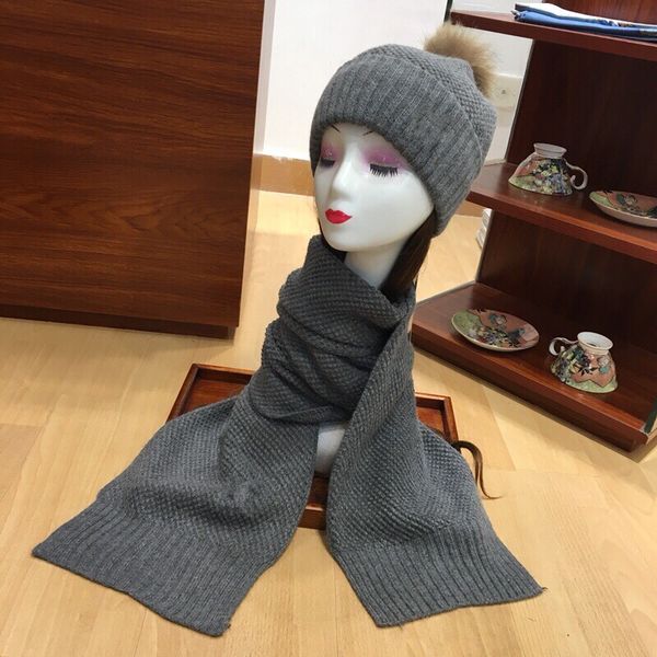 2020 cotton knitting wool grey scarf and hat set women's winter warm hats with box, Blue;gray
2020 cotton knitting wool grey scarf and hat set women's winter warm hats with box, Blue;gray